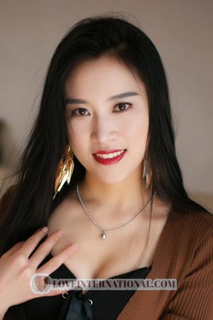 216675 - Kayla Age: 34 - China