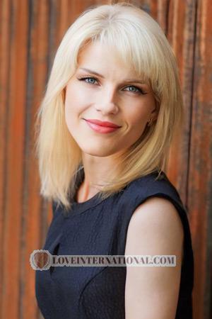 219454 - Alyona Age: 35 - Ukraine